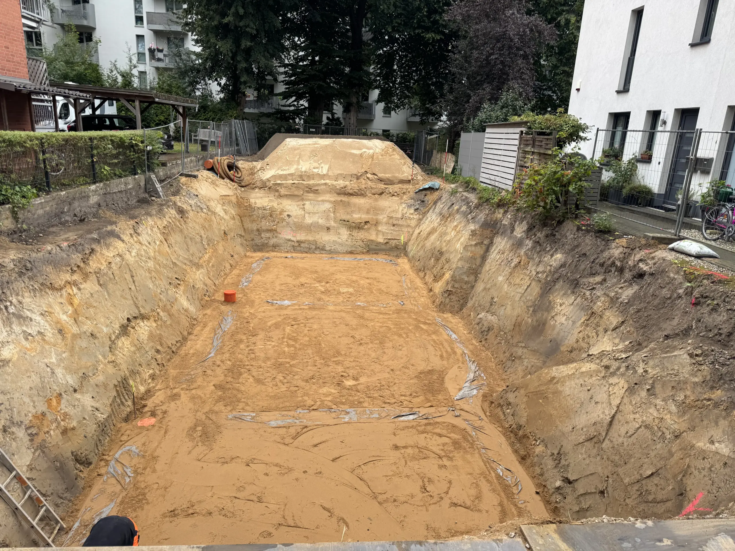 Baugrube ausheben in Hamburg und Pinneberg